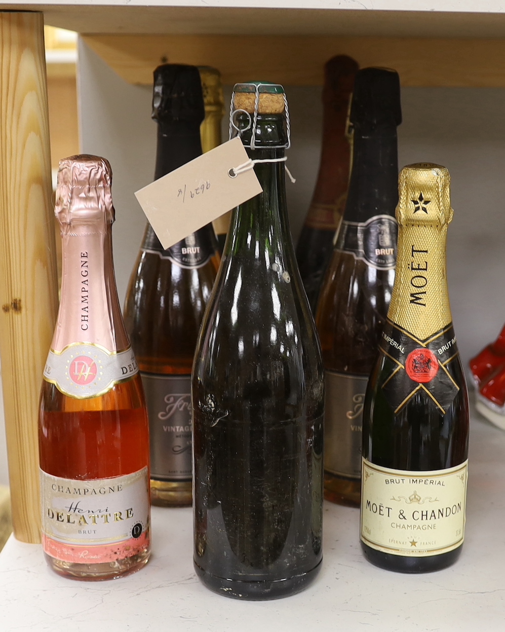 A mixed lot of various champagnes and sparkling wines